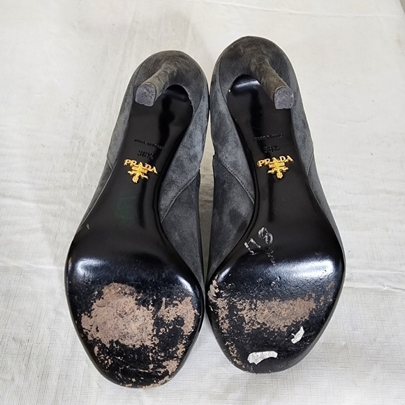 Authentic Prada Grey Suede Peep Toe Stiletto Heels size 38.5IT/8US - Picture 12 of 13